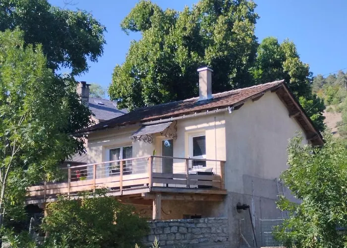 Maison Carrée - Domaine Du Vieux Tilleul Meyrueis