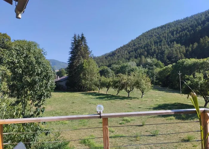 Maison Carrée - Domaine Du Vieux Tilleul Meyrueis